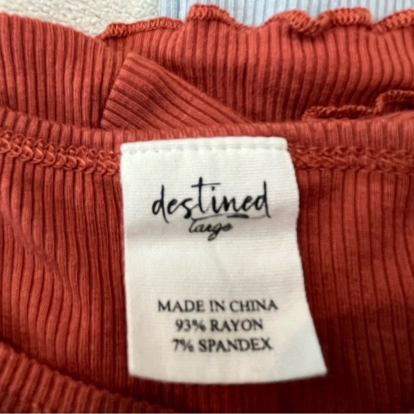 DESTINED Size Large - THREE Crop Tops - Picture 6 of 7
